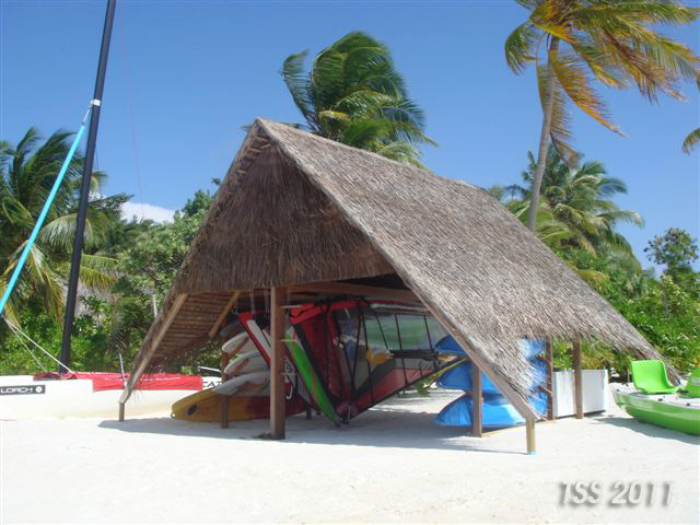 TOMASO SAIL & SURF goes Maafushivaru...