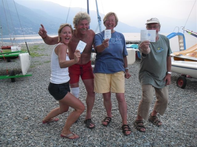Fleissig am Lido bei TOMASO SAIL & SURF...