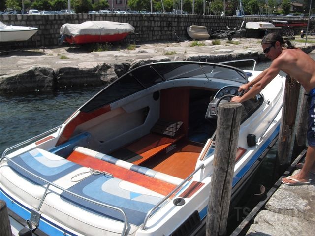 CIMG9463.JPG - Motorboot-Charter bei TOMASO SAIL & SURF: die JODA 5700!