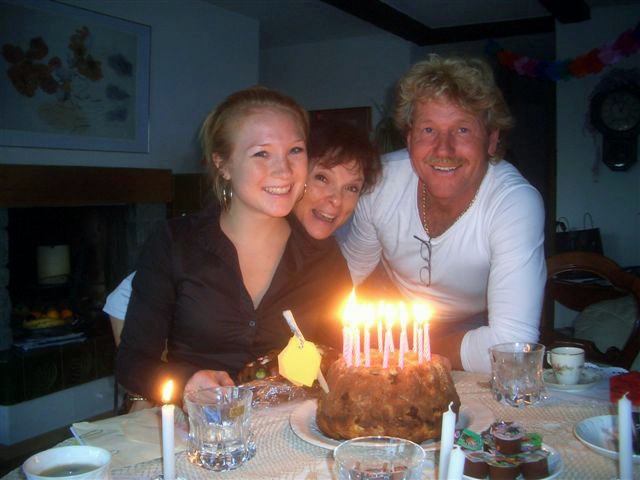 Svenja ist 18...