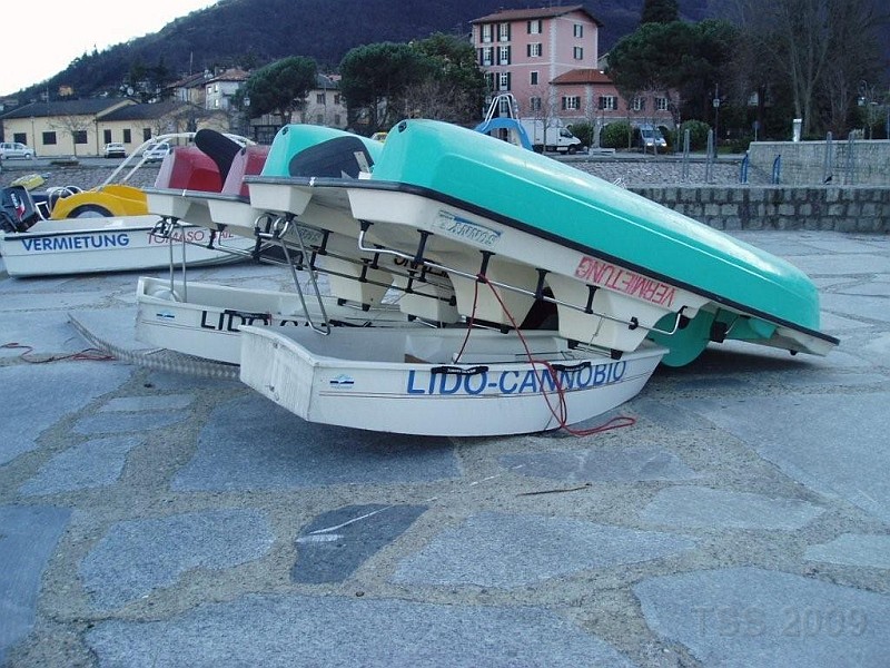 072.jpg - Nein, das war nicht so gedacht... - das ist das Ergebnis eines windigen Nachmittags im Februar mit Spitzenböen um die 160 km/h. [Foto: Giangiacomo / Villa Palmira]