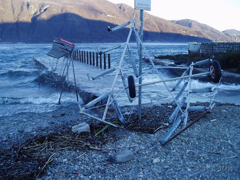 079.jpg - Kein Hochwasser... - nur das Ergebnis eines windigen Nachmittags...  [Foto: Giangiacomo / Villa Palmira]