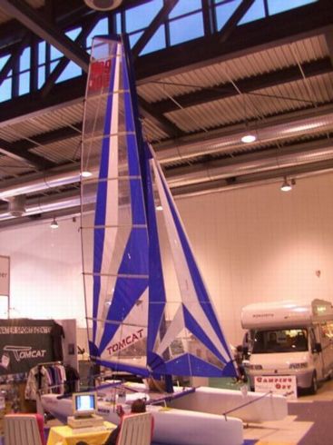 Am Stand von TOMASO SAIL & SURF auf der CFT 2001 in Freiburg